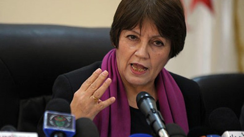 أما آن لبن غبريط أن تتوقف!