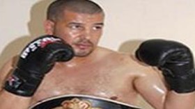 Boxe professionnelle : Mohamed Benguesmia face au Brésilien Dos Santos le 16 avril à Alger