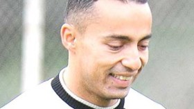 بن‭ ‬حمو‭ ‬قد‭ ‬يحط‭ ‬الرحال‭ ‬في‭ ‬نادي‭ ‬ألفورت‭ ‬فيل