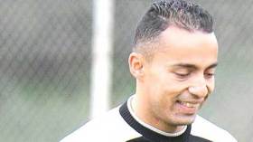 بن حمو يتفاوض مع اتحاد عنابة