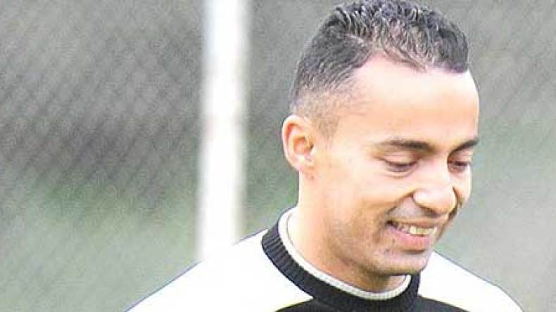 بن حمو يتفاوض مع اتحاد عنابة