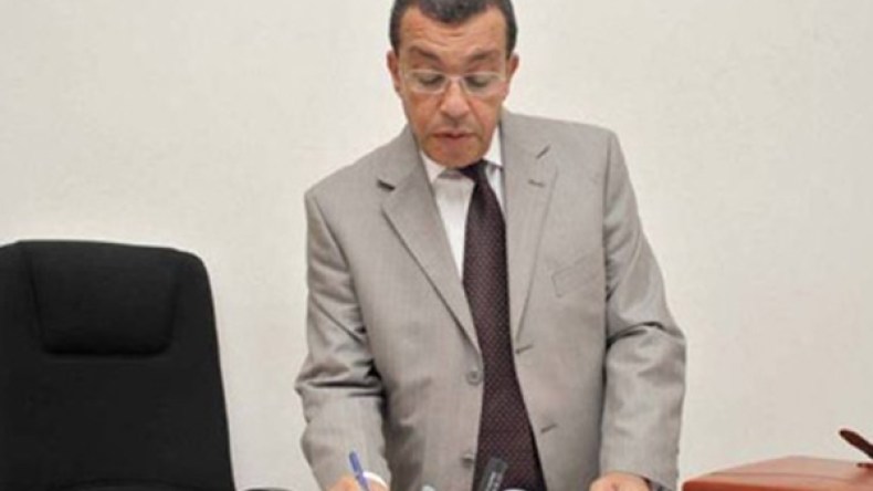 الحكومة تتجه نحو التخلّي عن دعم الدقيق والحليب والسكر والكهرباء