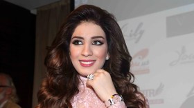 سهيلة بن لشهب منشطة “ألحان وشباب 8”