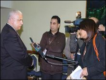 Investment with foreigners : 51-49 percent rule to be maintained