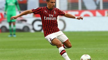Arsenal Eager to Retrieve Bennacer and Save Him from AC Milan’s “Hell”