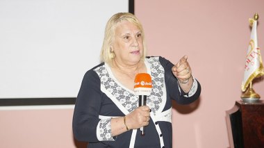 Les Fatmas qui ont terrorisé de Gaulle, selon Fatma-Zahra Benbaraham