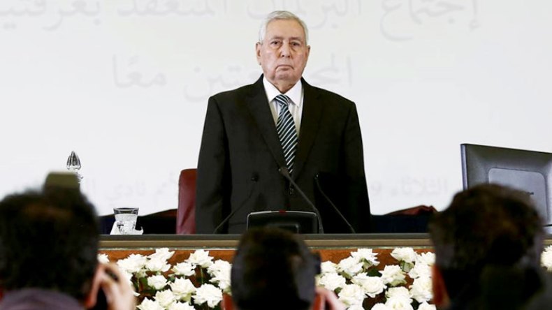 بن صالح يتحدّى الأمة ويوجه خطاب “الأمر الواقع” كرئيس للدولة!