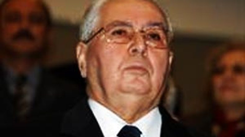 بن صالح: نحن صنيعة الشعب وعندما يتحدث نصمت