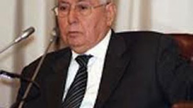 Boughazi rejoint le général Touati auprès de Bensalah