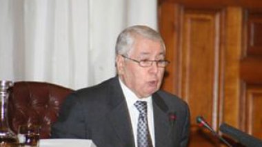 Abdul'ahat Abdulrixit rencontre Bensalah