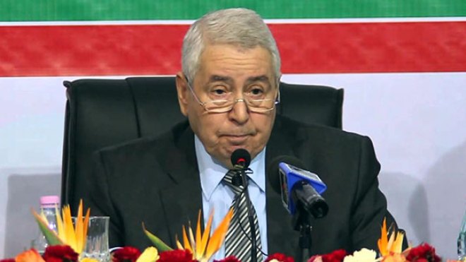 بن صالح “ينصح” الأفافاس.. و”يحذّر” المعارضة من النزول إلى الشارع