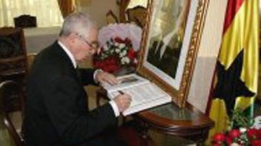 Décès du président ghanéen : M. Bensalah présente les condoléances de l’Algérie
