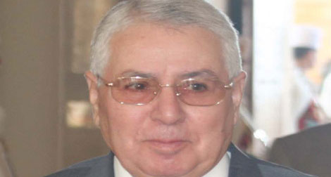Abdelkader Bensalah soutient Bouteflika pour le quatrième mandat pour poursuivre le développement