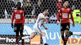 غزال ممررا حاسما.. وثاني طرد لجزائريي فرنسا