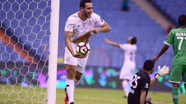 بن يطو يتألق بثنائية “رائعة” في السعودية