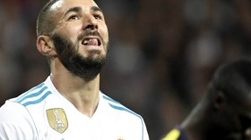 كل الجرائم ألصقت ببن زيمة الذي لم يحصل على بطاقة حمراء في حياته