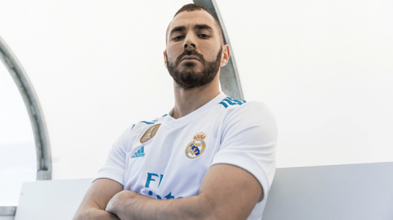 ريال مدريد يكافئ بن زيمة بعقد جديد