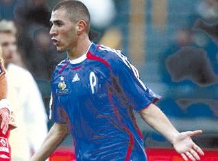 Franco-Algerian top scorer Karim Benzema says he joined France squad after rebuff from FAF Federation