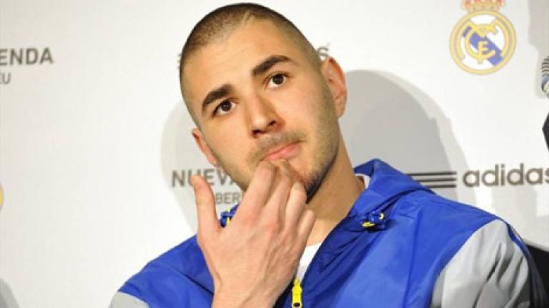 أرسنال يعرض 500 مليار سنتيم جزائري لضم بنزيمة من ريال مدريد