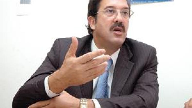 بيراف يؤكد: بن سالم لا يحق له الترشح وسأواصل سياسة إصلاحات