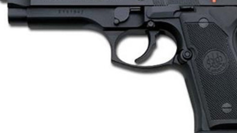 شرطي يطلق النار على مواطن بواد السمار