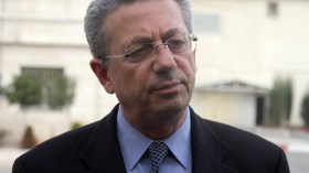 “عاصفة الحزم” أولى بضرب تل أبيب وليس غزة