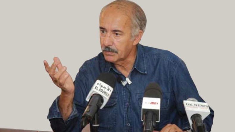 برقي: جيراننا في المونديال ونحن نتفرج على “النزاع” بين الفاف والرابطة