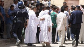 جرحى وحرق منازل ومحلات في تجدد للإشتباكات بـبريان