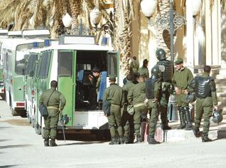 Embrasement à Berriane: Ould Kablia met en garde !