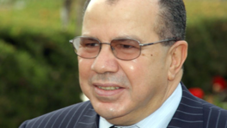 بركات: الجزائر ستستلم اللقاح المضاد لأنفلونزا الخنازير خلال أيام