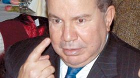 البياطرة يتهمون بركات ويحذرون من أزمة في المواد الاستهلاكية