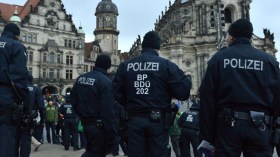 مداهمة 8 مواقع في برلين للاشتباه بتجنيدها مقاتلين لداعش