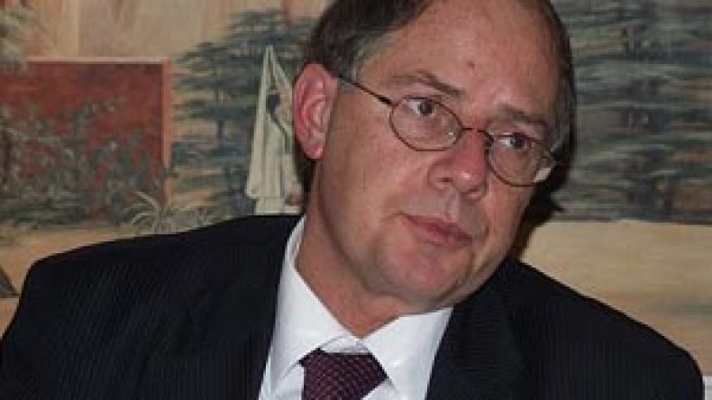 ساركوزي يوفد مستشاره الشخصي لتمثيله في ندوة الجزائر