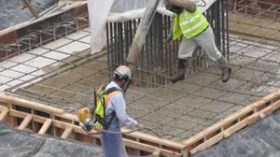 نفق‭ ‬عبر‭ ‬الطريق‭ ‬السيار‭ ‬مهدد‭ ‬بالانهيار‭ ‬بسبب‭ ‬الغشّ‭ ‬في‭ ‬الخرسانة