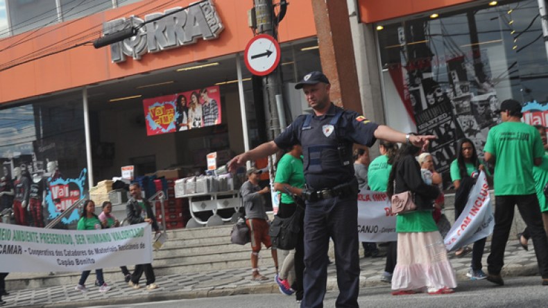 احذروا.. غلاء فاحش، اللصوص وراءكم وبرازيليات محتالات أمامكم