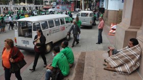 عزوف كروي سببه “الدولار”.. و”الخبزة” أغلى من أهداف نيمار