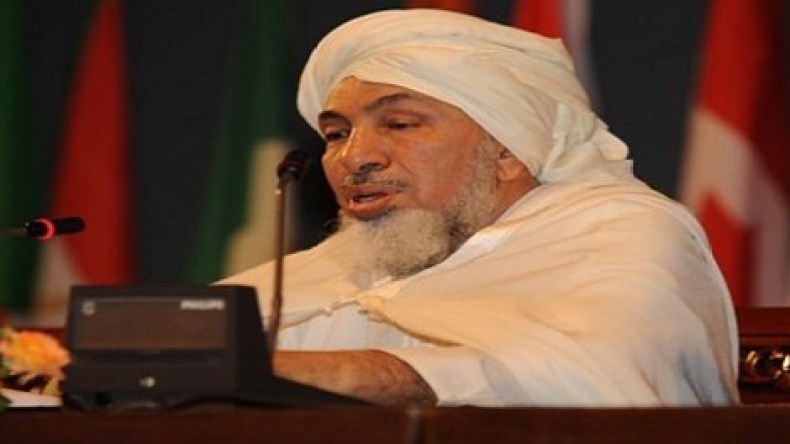 الشيخ عبد الله بن بية يستقيل من منصب نائب رئيس الاتحاد العالمي للعلماء المسلمين