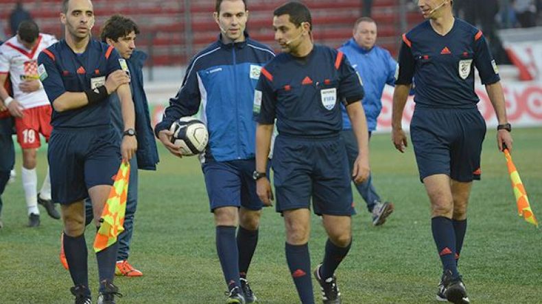 بيشاري وبن عروس في تربص مكوني الحكام بالمغرب