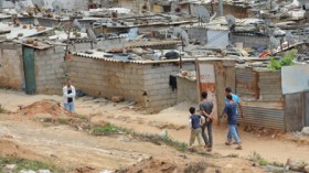 عائلات تشارك الجرذان والكلاب في مصب وادي الحراش