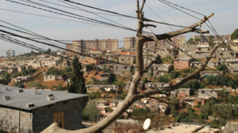20 ألف جزائري “يسرقون” الكهرباء عبر 11 بلدية في العاصمة وحدها