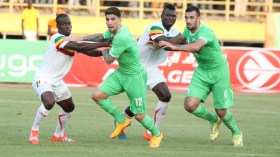 محاربو الصحراء يهدون نسور مالي التأهل