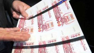 Injection des billets de 2000 DA dans les salaires des travailleurs