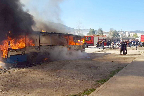 Moroccan, French And Israeli Websites Incite Protests In Algeria Through Facebook