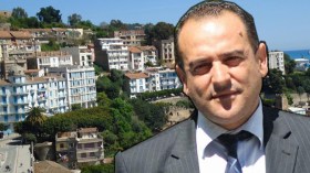 لو كانت الكعبة في بجاية لقاموا بهدمها لبناء فيلات!