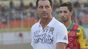 الكناري يواجهون العناصر وبيجوتا يعول على فك عقدة الهجوم