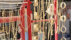 فتاة و”كلونديستان” يسطوان على محل مجوهرات بالعاصمة