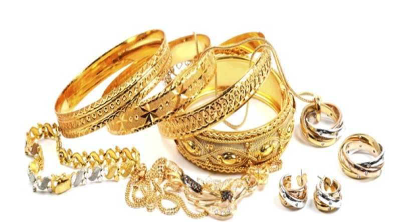 مسيّر محلّ للمجوهرات يسرق ذهبًا بقيمة 480 مليون سنتيم!