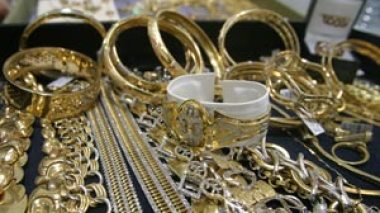 Son montant dépasse 2 mille milliards de centimes/an : De l'or de moindre qualité envahit le marché