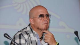 أغنية لمُطرب مغربي تتهم الشاب بلال بعُقوق الوالدين وتصفه بالمريض بـ”الوسواس” والخُرافات