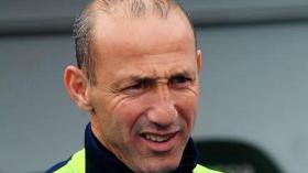 تعيين دزيري مدربا جديدا لنصر حسين داي